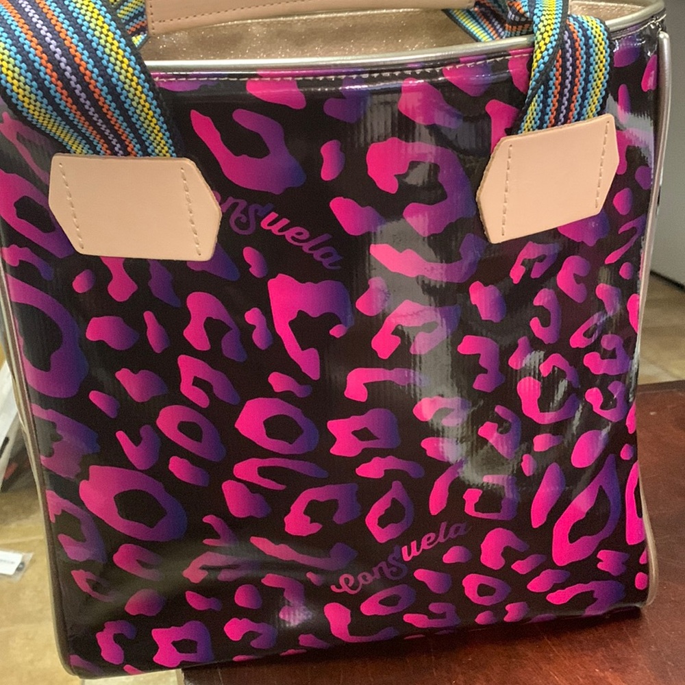 Consuela Classic Tote
